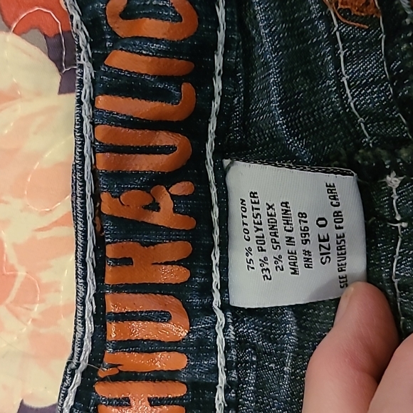 Jean short  hyuraulic size 0 - Picture 4 of 4